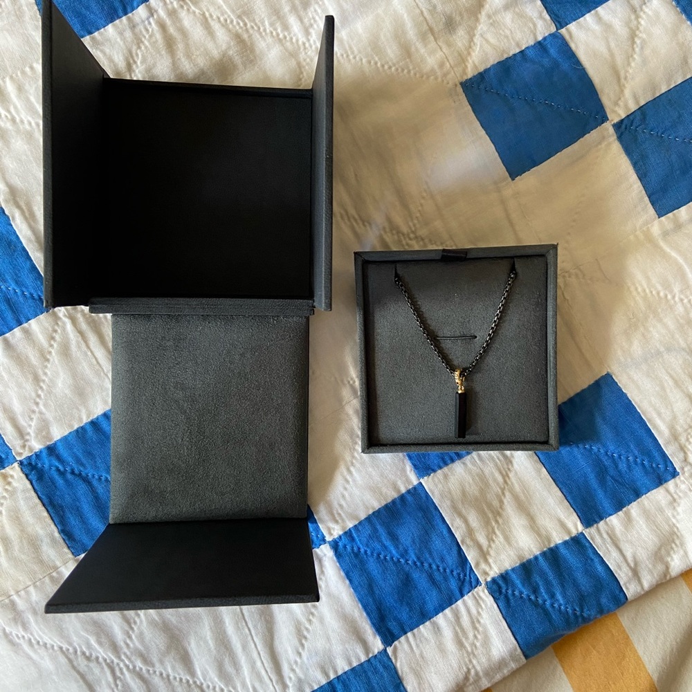 David Yurman Black Onyx Barrel Amulet with 14k clasp - Picture 3 of 4